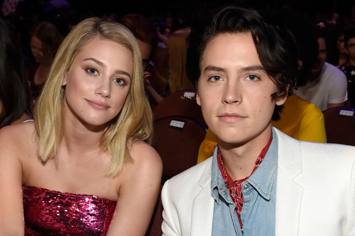 Are Lili Reinhart and Cole Sprouse still together 2022?