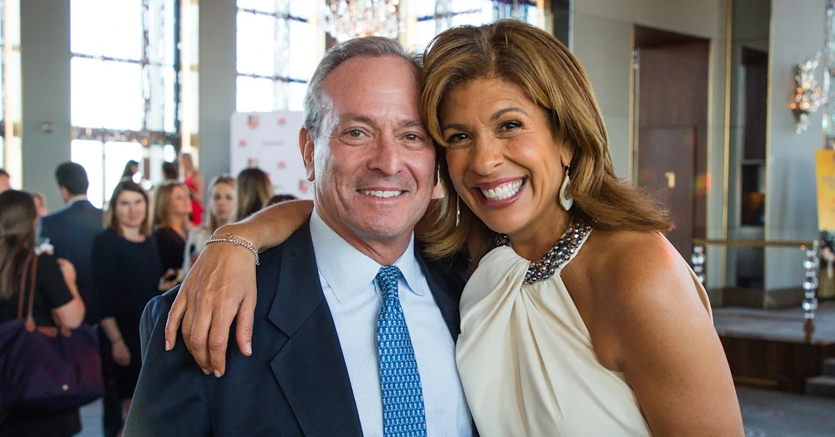 Is Hoda Married