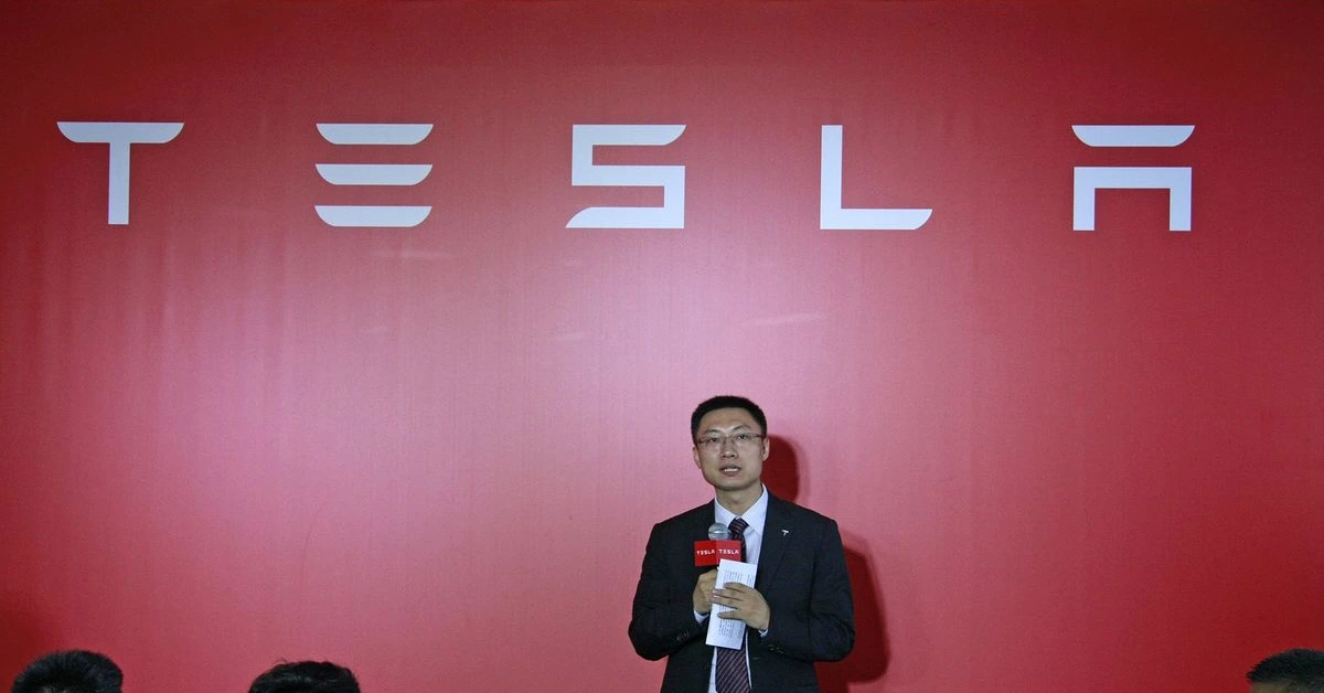 Tesla China Head Tom Zhu Takes Over Sales In North America!