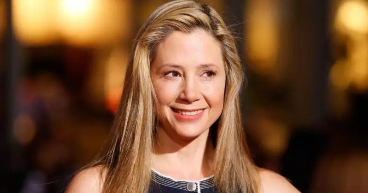 Mira Sorvino Net Worth